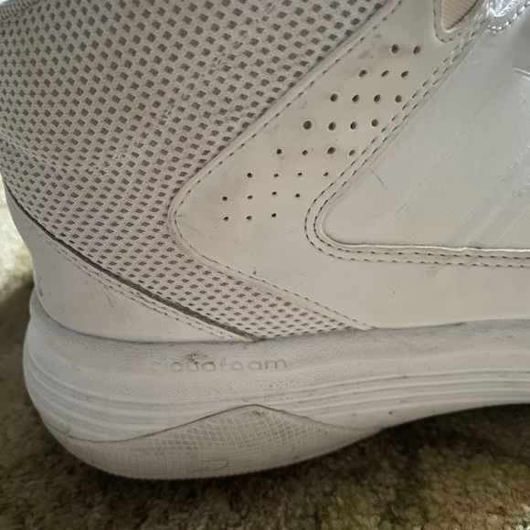 adidas cloudfoam ilation mid men's basketball shoes